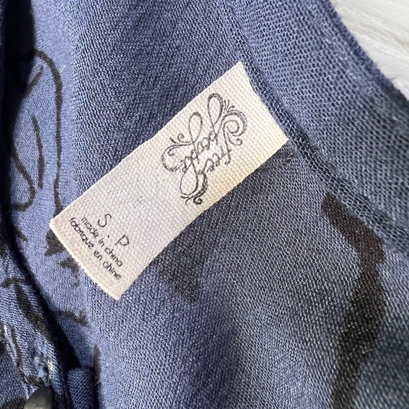 Like New ✵☽Free People☾✵ Navy Blue + Black Floral Swing Tunic Mini Dress | Small - Picture 5 of 14
